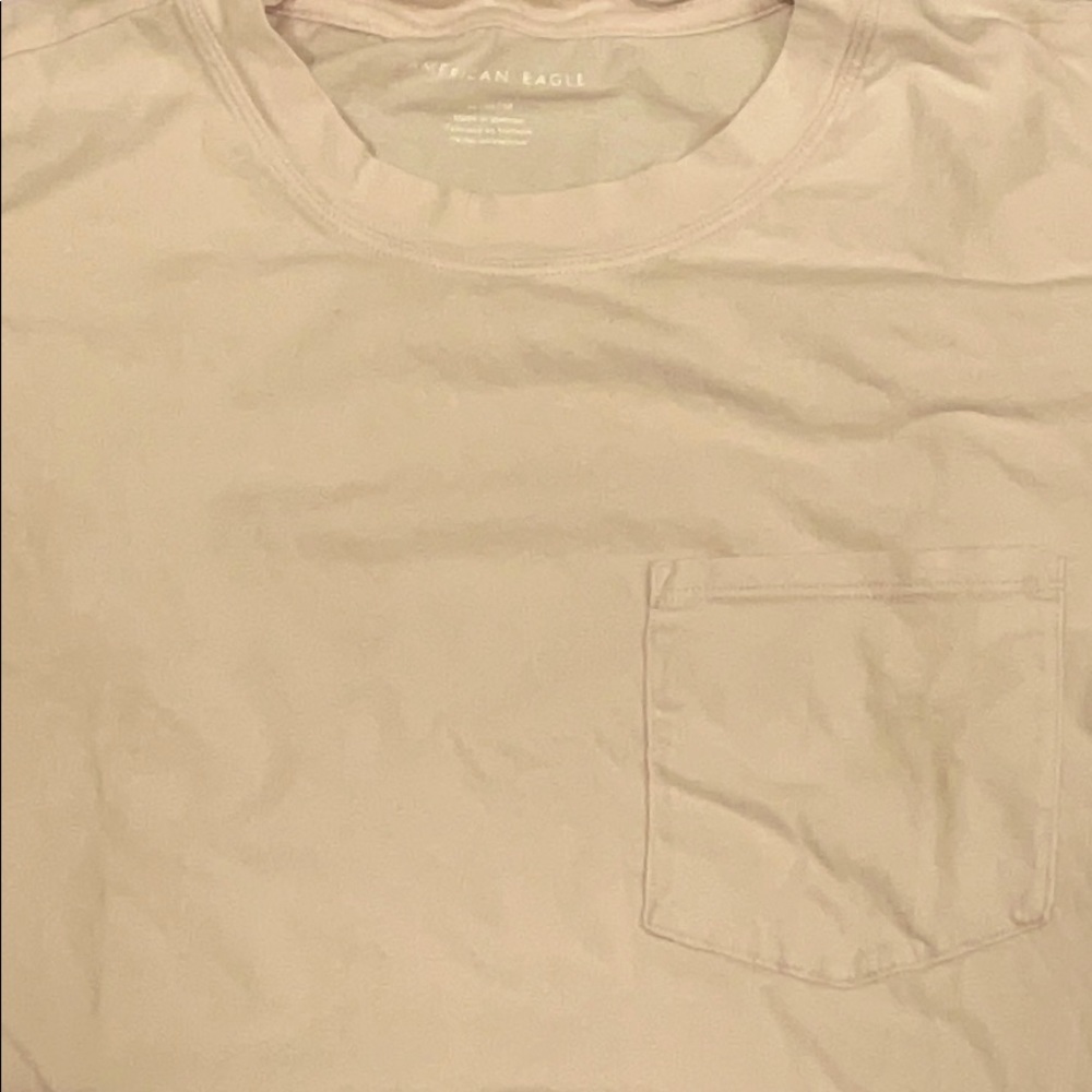 light pink tee shirt